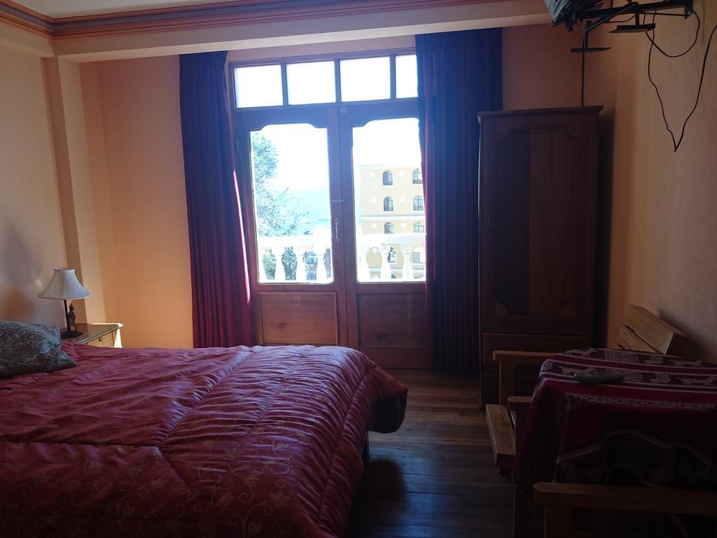 Hostal Real Los Andes Del Lago Κοπακαμπάνα Δωμάτιο φωτογραφία